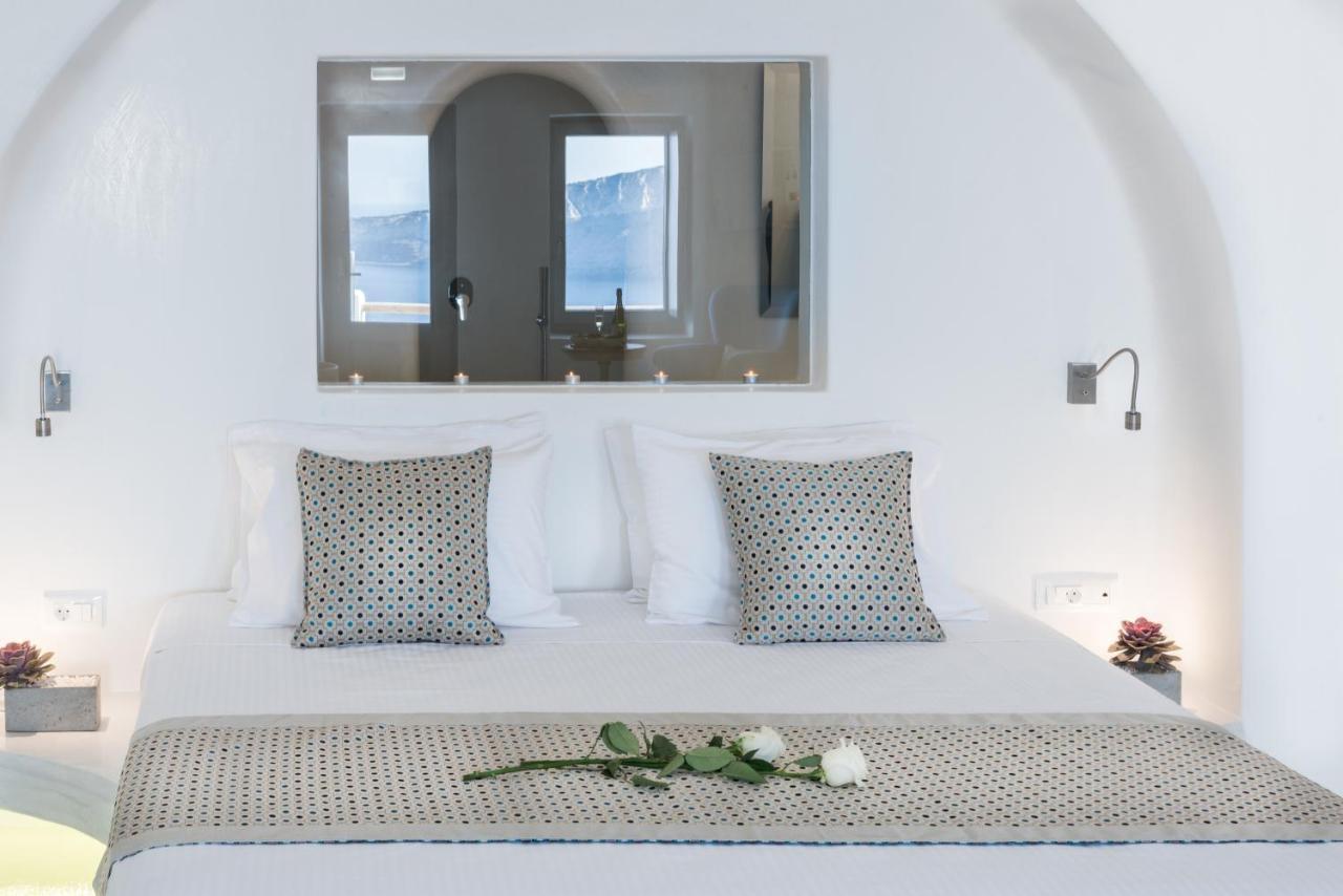 Maregio Suites (Adults Only) Oia  Bagian luar foto
